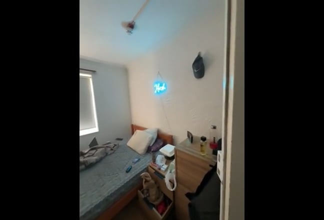 Room for rent  Main Photo