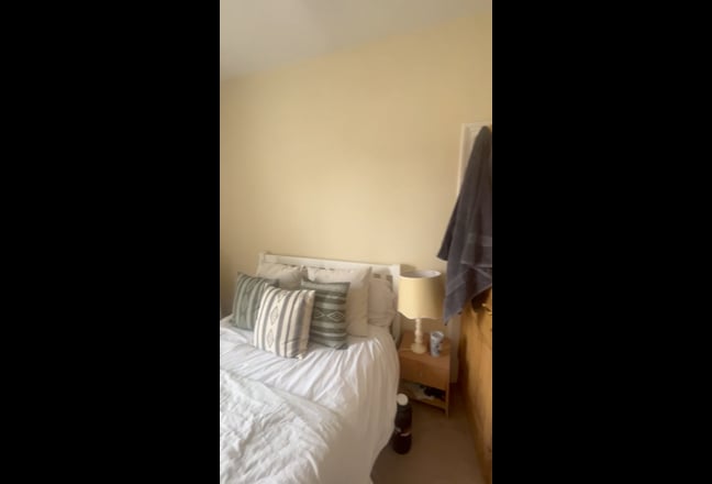 Double room available in SW8 Main Photo