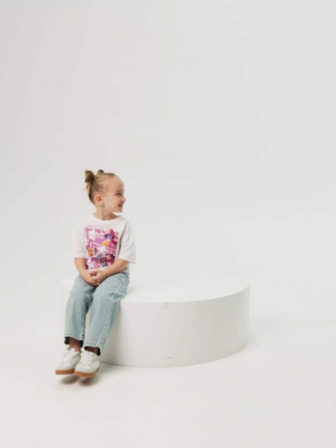 חולצת קרופ קצרה K-POP