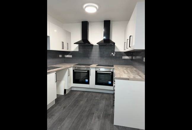 Brand new double room en-suite room -furnished Main Photo