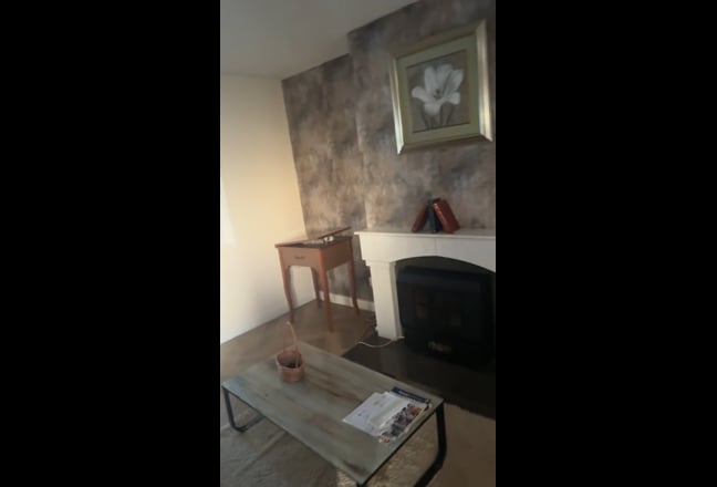 Singe Room for rent  available ASAP Main Photo