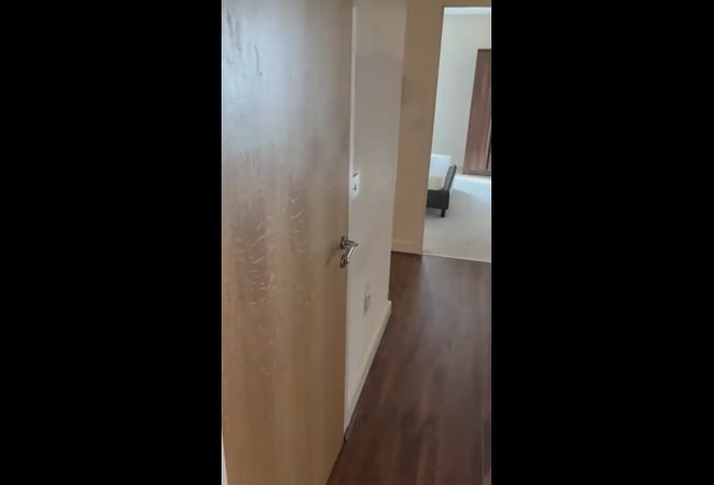 Double Room for Rent with Own Bathroom in East Main Photo