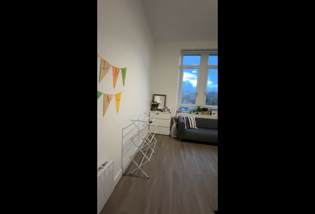 Double bed room Main Photo