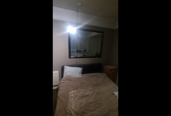 Nice Big Room, Has Own Front Door. Shared Bathroom Main Photo