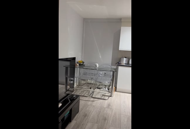 Double room to rent  Main Photo