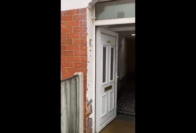 Double bedroom with its own private bathroom  Main Photo