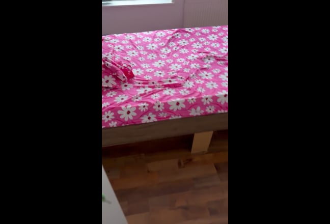 En suite Room Available  Main Photo