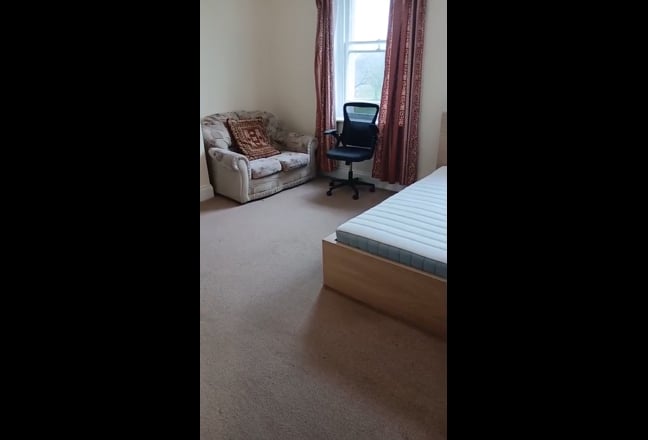 Lovely house in prime location Main Photo