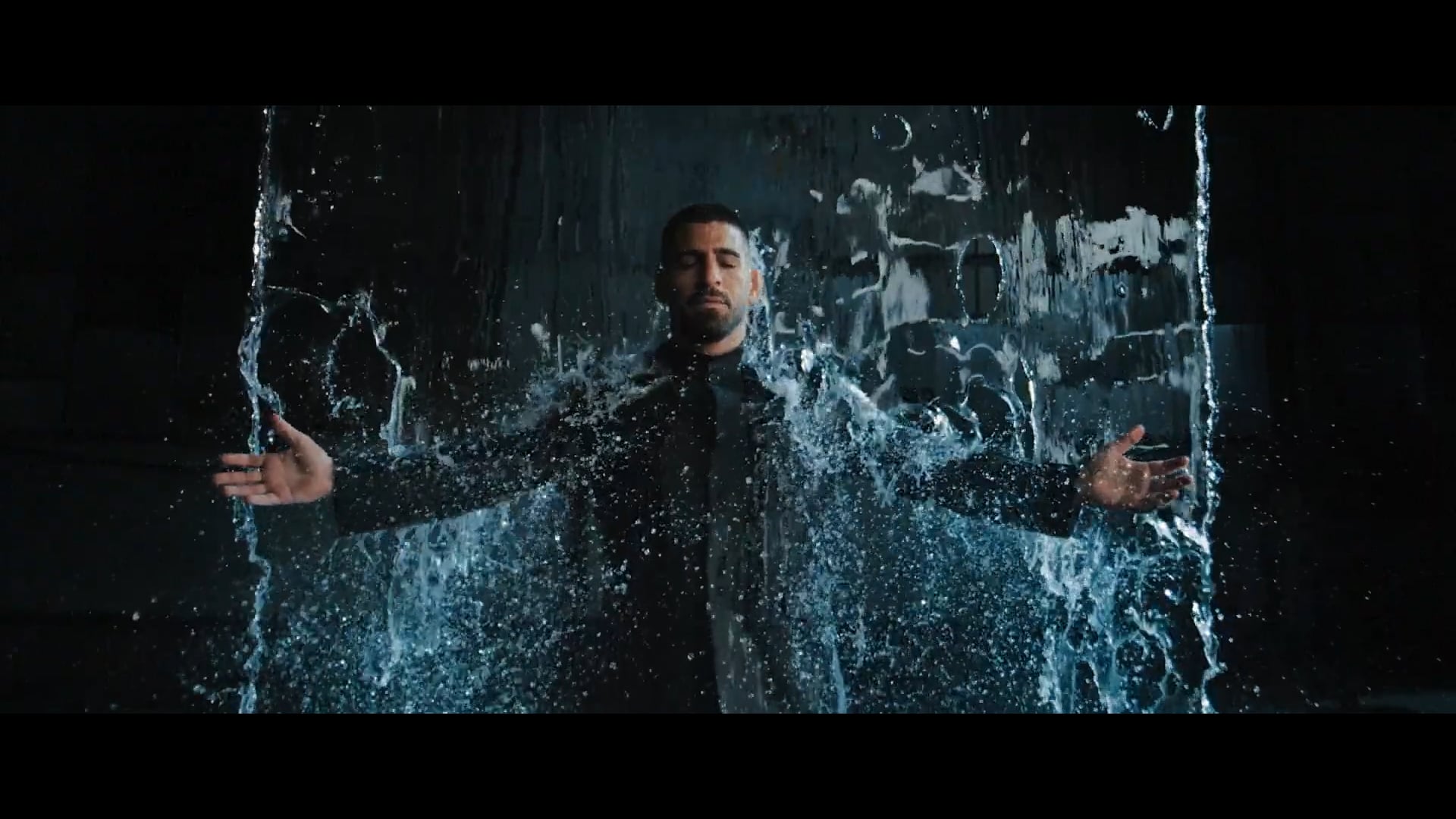 AD - Ilia Topuria Impermeable