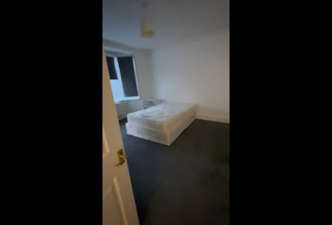 Big cozy house/ Looking for a 4th flatmate ASAP Main Photo