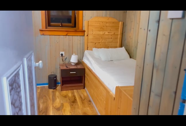 Single Room to rent  Main Photo