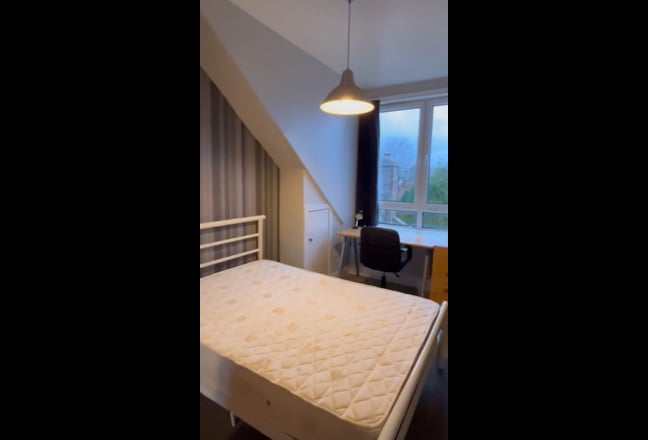 1 double room to rent in shared flat Main Photo