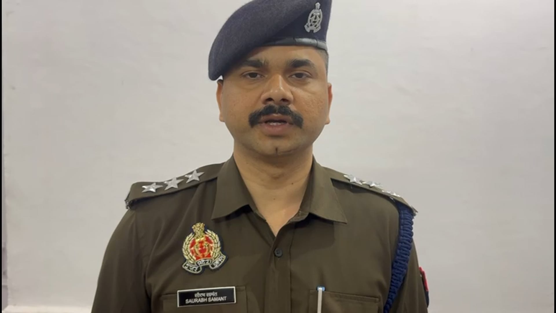 ▶️......थाना को0नगर क्षेत्रान्तर्गत विनोवापुरी में स्थित जलनिगम के तलाब में एक आदमी शराब के नशे में तालाब में फिसल कर गिर जाने व ईलाज के दौरान जिला अस्पताल के डाक्टरो द्वारा मृत घोषित कर दिये जाने के सम्बन्ध में क्षेत्राधिकारी नगर महोदय द्वारा दी गयी बाइट...*