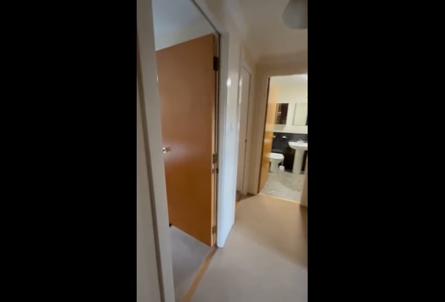 Quiet, Modern 2-Bed Flat – Double Room For Profess Main Photo