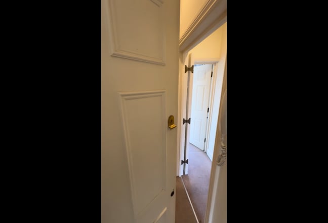 Bright double room in Primrose Hill Main Photo