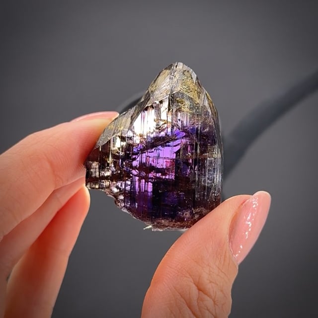 Tanzanite - TANZ03 - Merelani Mines - Tanzania Mineral Specimen