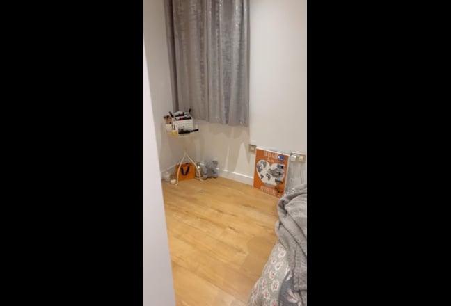 Cosy double bedroom in the northen quarter  Main Photo