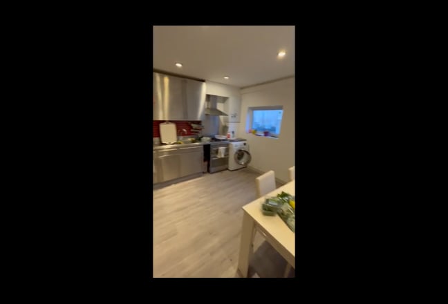 Double Room in West London Flat - 4Bed 2Bath Main Photo