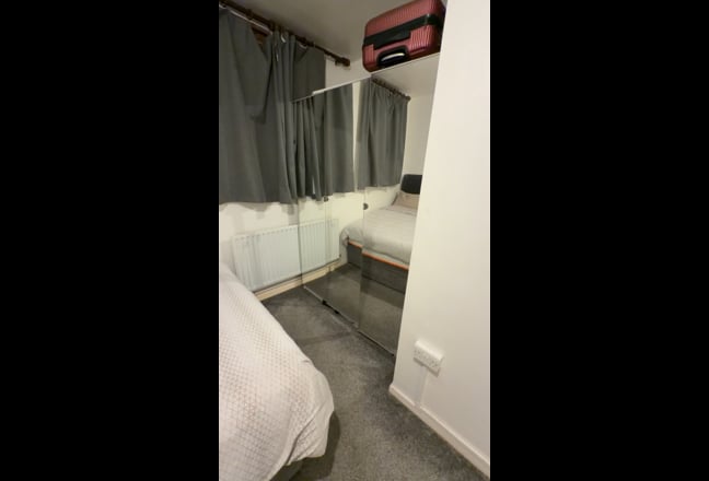 One Double Bedroom Flat avail Main Photo