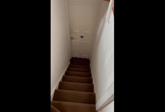 Beautiful double for 1 , all bills, tube, cleaner Main Photo