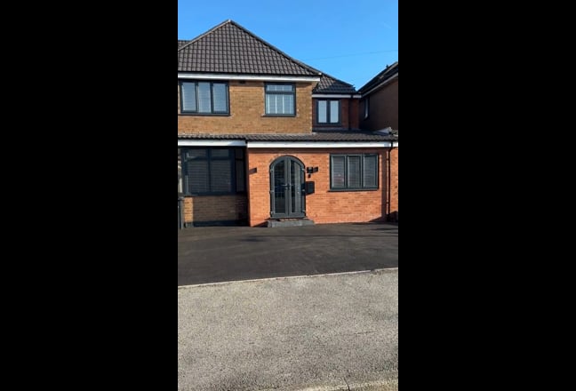 High Spec Professional House Share | Solihull B92  Main Photo