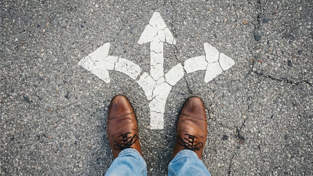 Choose the Right Investment Advisor Thumbnail