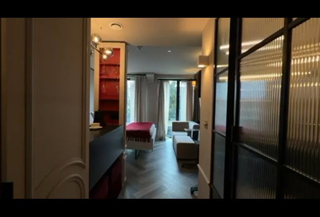 Beautifully designed studio at Dandi Brondesbury  Main Photo