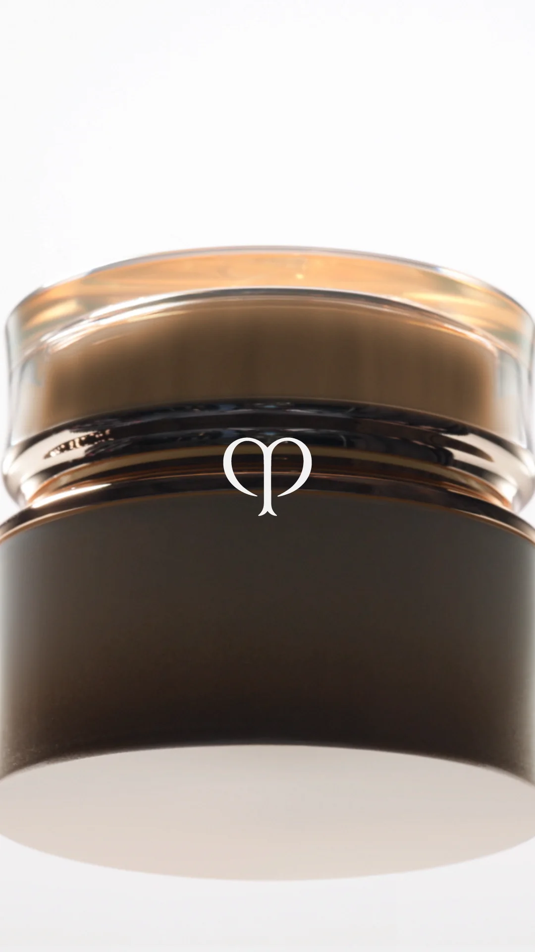 CLÉ DE PEAU BEAUTÉ KEY RADIANCE CARE — SHISEIDO CREATIVE