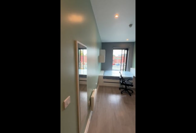 Atlas House Ensuite &pound;185/week May takeover Main Photo