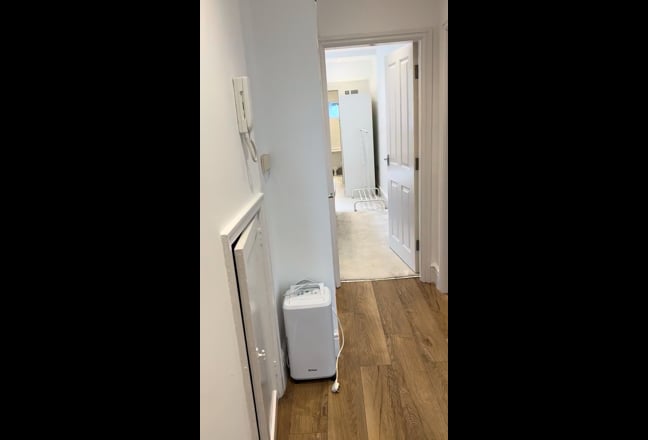 Luxury En Suite 2 bed Garden  April  Main Photo