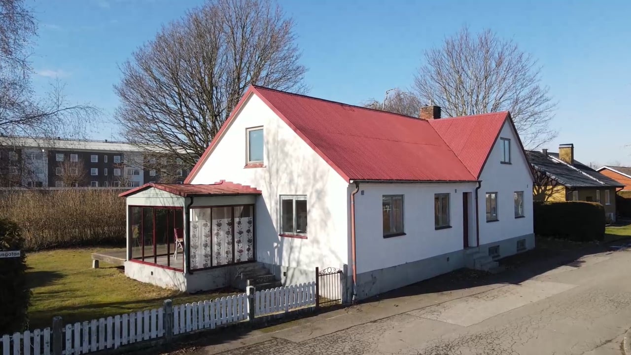 5 rum Villa på Lagerhusgatan 14 Tomelilla Tomelilla kommun - video