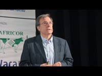 Presentación do libro 'La guerra por la proteína animal'