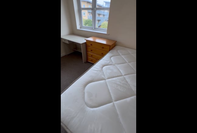  Double ENSUITE furnished room Main Photo