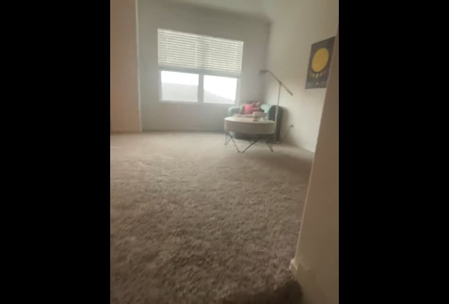 Fully furnished 900 sqft second floor with privacy Main Photo