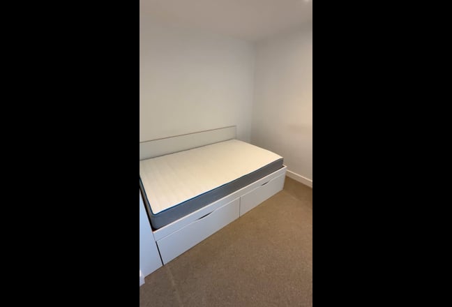 Need someone to take over my tenancy Main Photo