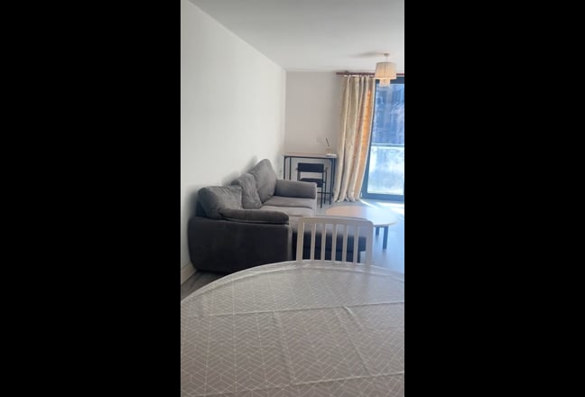 En-suite bedroom in Birmingham city centre (B5) Main Photo