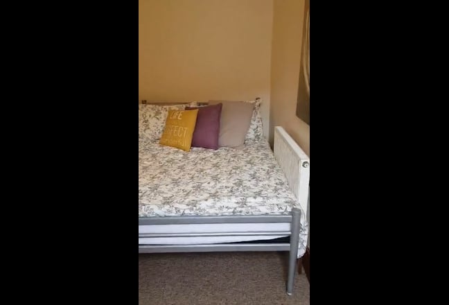 Lovely Doubles in Central, Avenue Location Main Photo