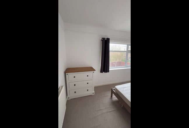Large Double room near Southmead Hospital  Main Photo