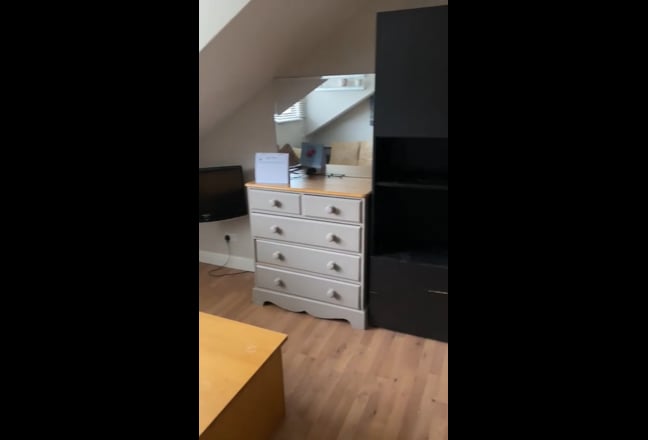 Double room to rent  Main Photo