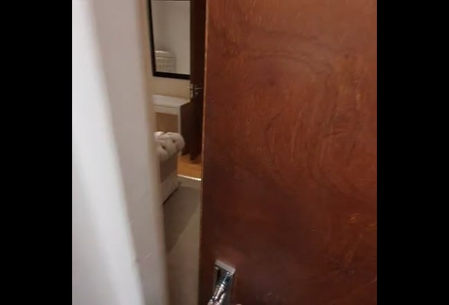 Large Furnished Ensuite Room with Kitchenette Main Photo