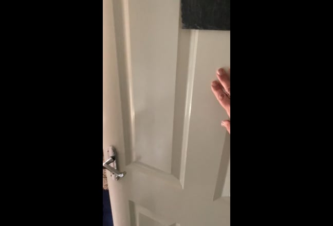 Lovely double room in peaceful family home Main Photo