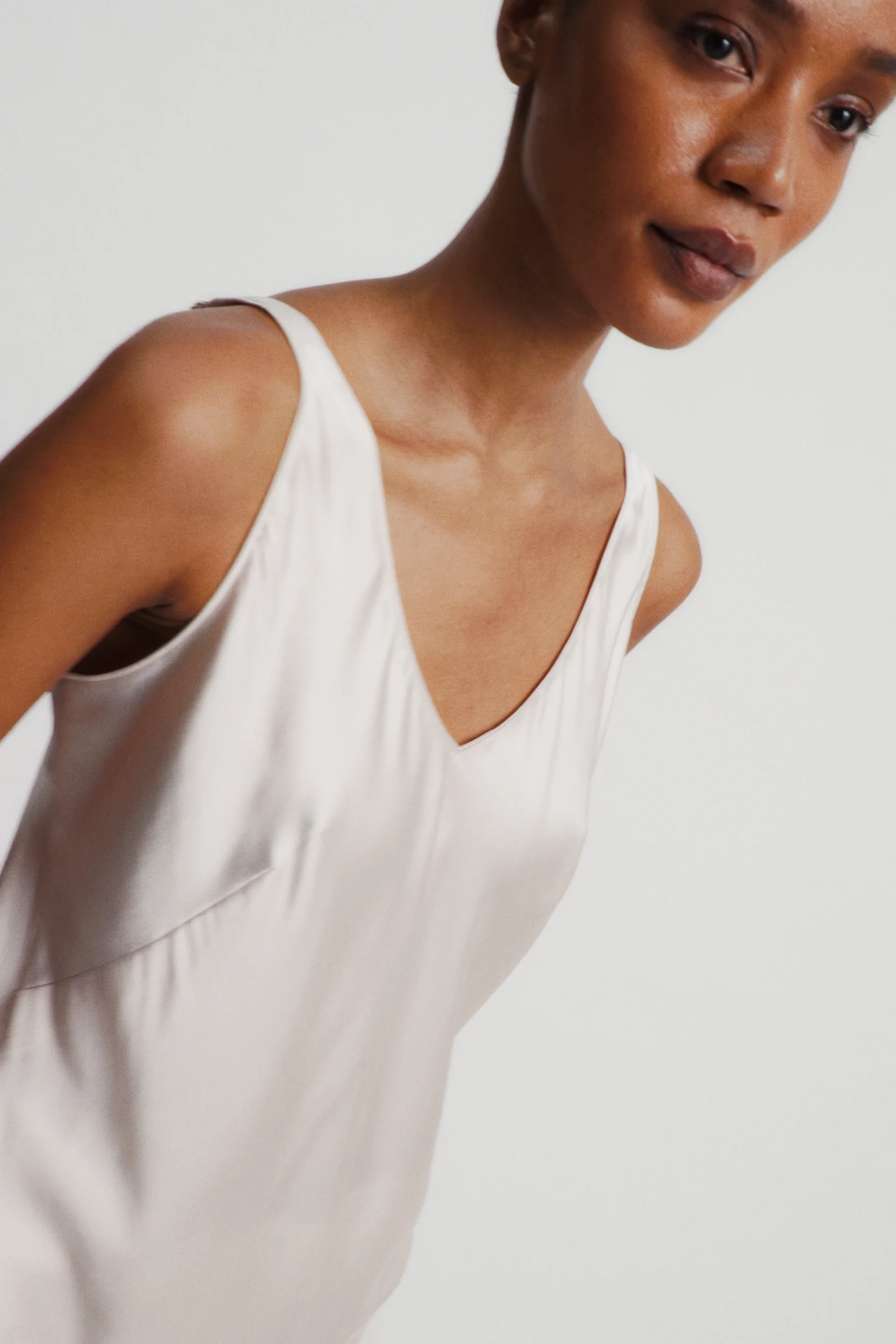 トップス Sara silky tops AM1724 ANDMARY】Sara silky tops