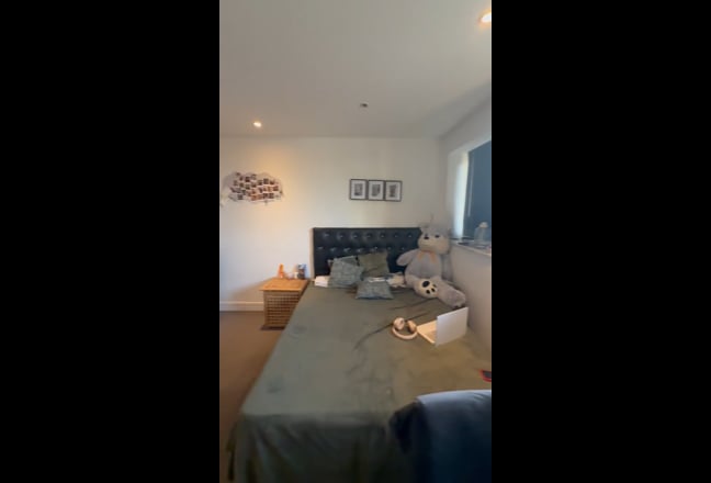 2 spacious doubles in the heart of Stratford  Main Photo