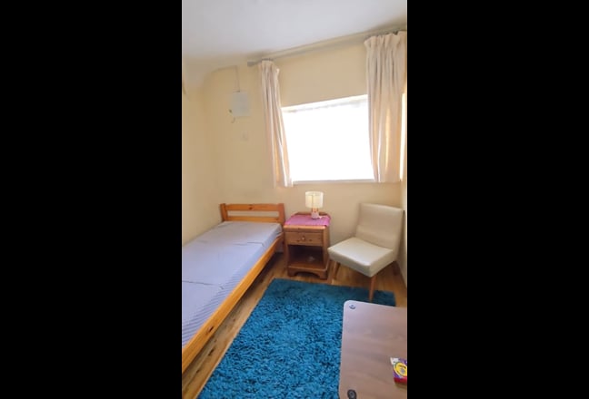 Single room in brentford  Main Photo