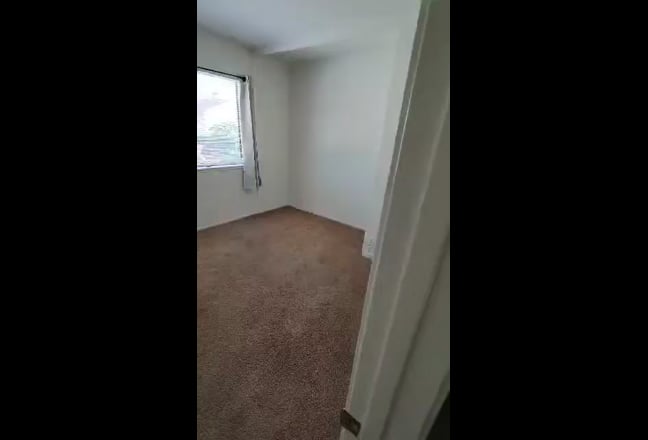 Small room within walking distance to Disney Main Photo