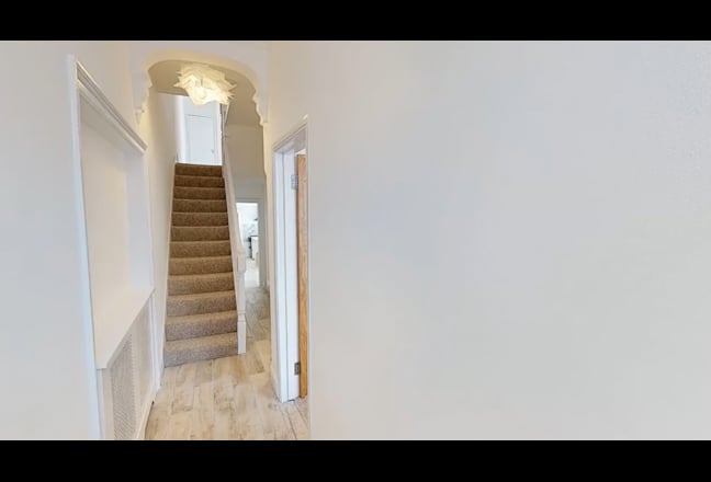 Furnished double room in a friendly house share Main Photo