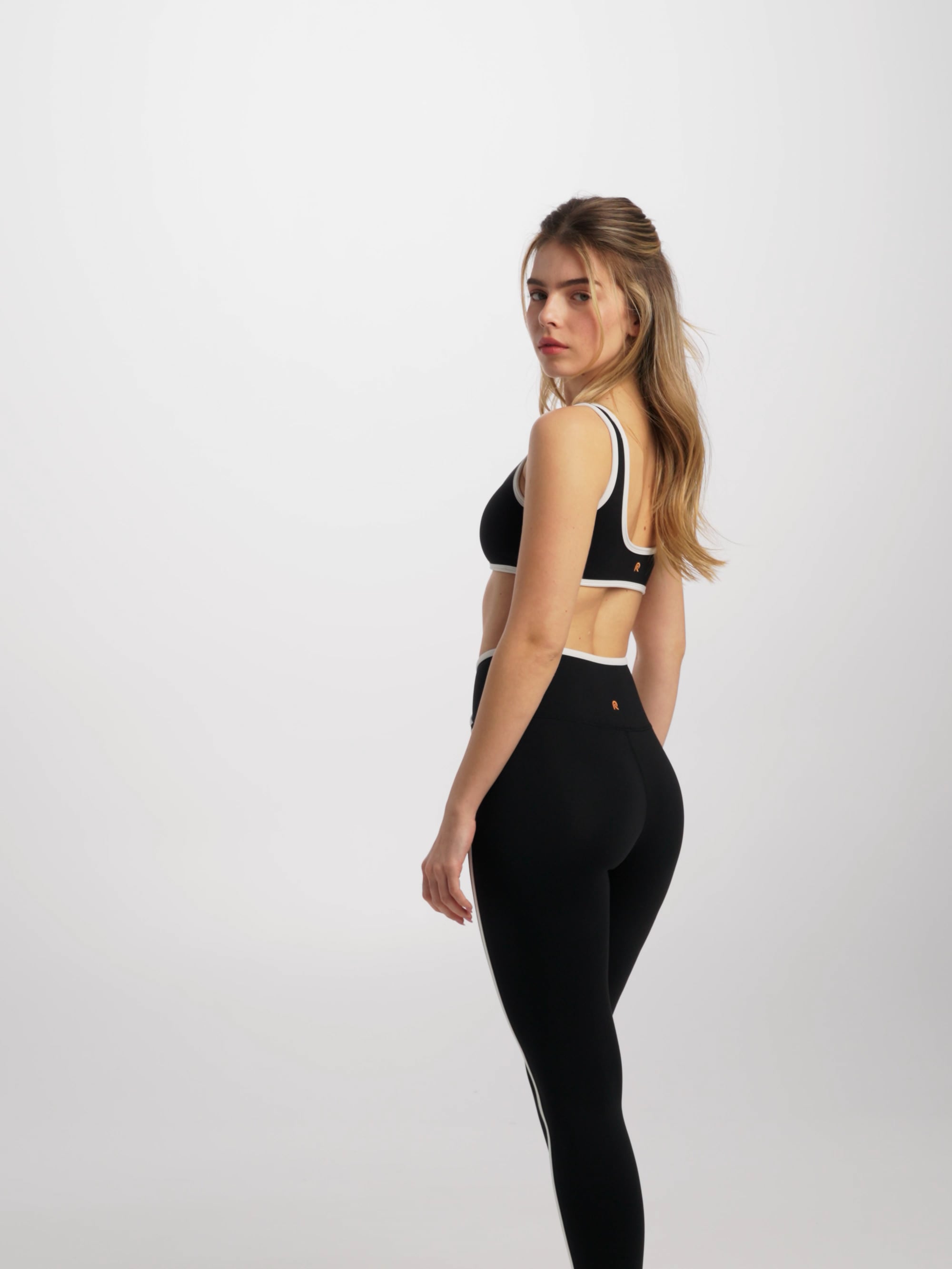 חזיית ספורט מבד ilios