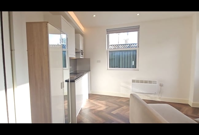 Modern Self-Contained Studio – Wanstead Main Photo