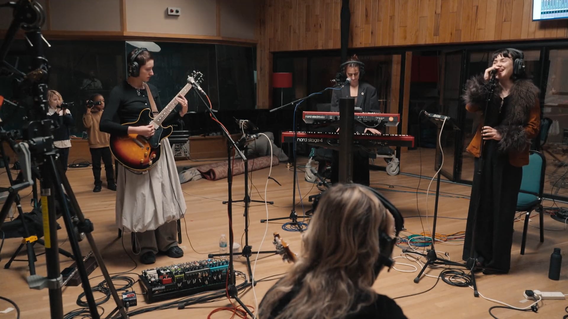 HELP(2): The Last Dinner Party