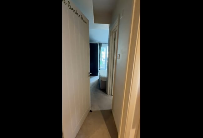 Modern Professional House Share+All Bills+Cleaner Main Photo